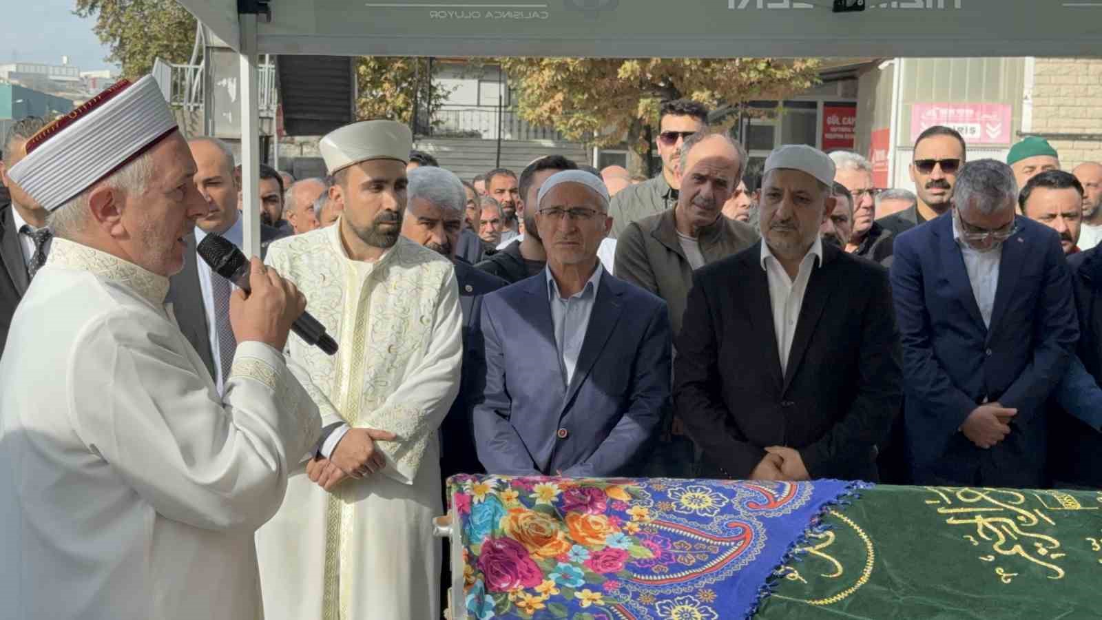 yanginda hayatini kaybedenlere son veda 10 BhQcMLRI