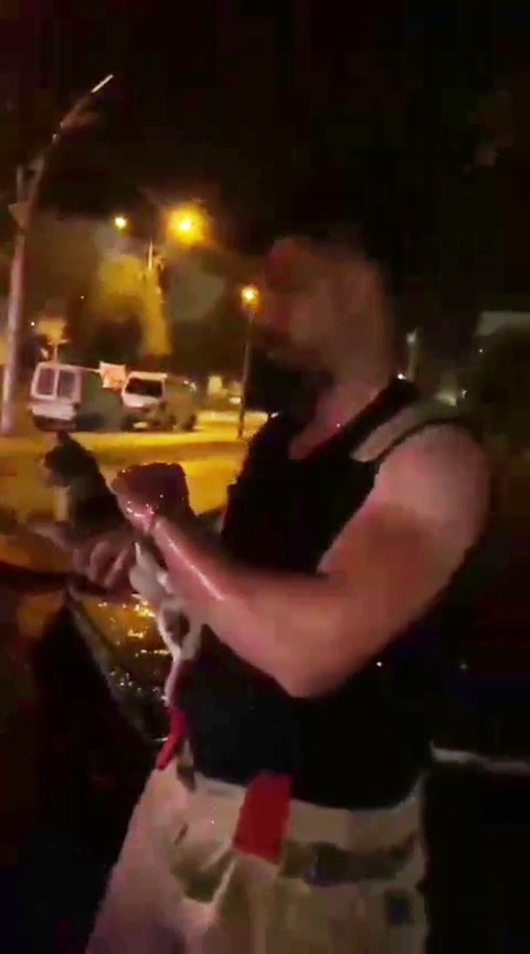 Yangında mahsur kalan kedi itfaiye ekiplerince kurtarıldı 4 yanginda mahsur kalan kedi itfaiye ekiplerince kurtarildi 0