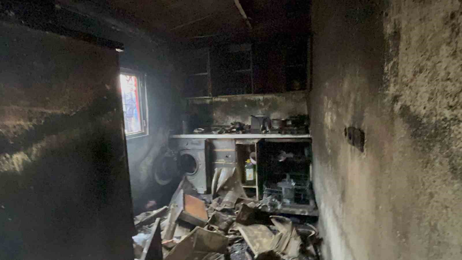 yanginda mahsur kalan yasli adam hayatini kaybetti 2 ay once bacaklari ampute edilmis 6