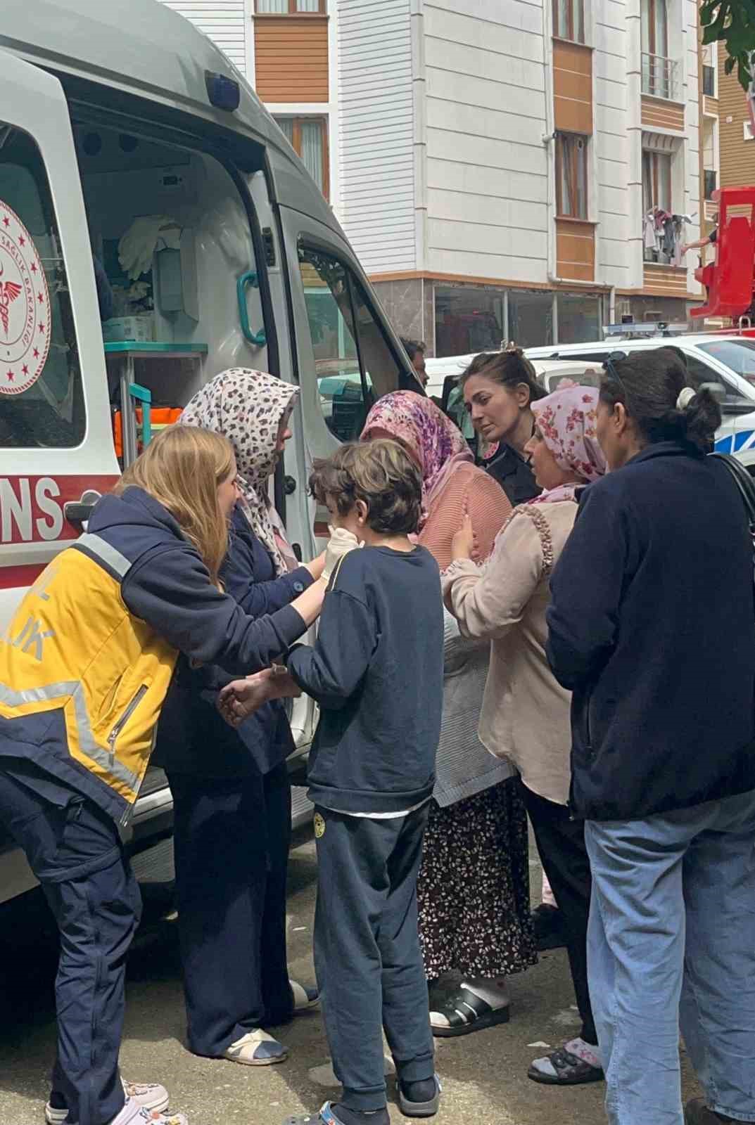 yanginda yaralanan ozel ihtiyac sahibi cocuk gozyaslarina boguldu 0 CdAD5S91