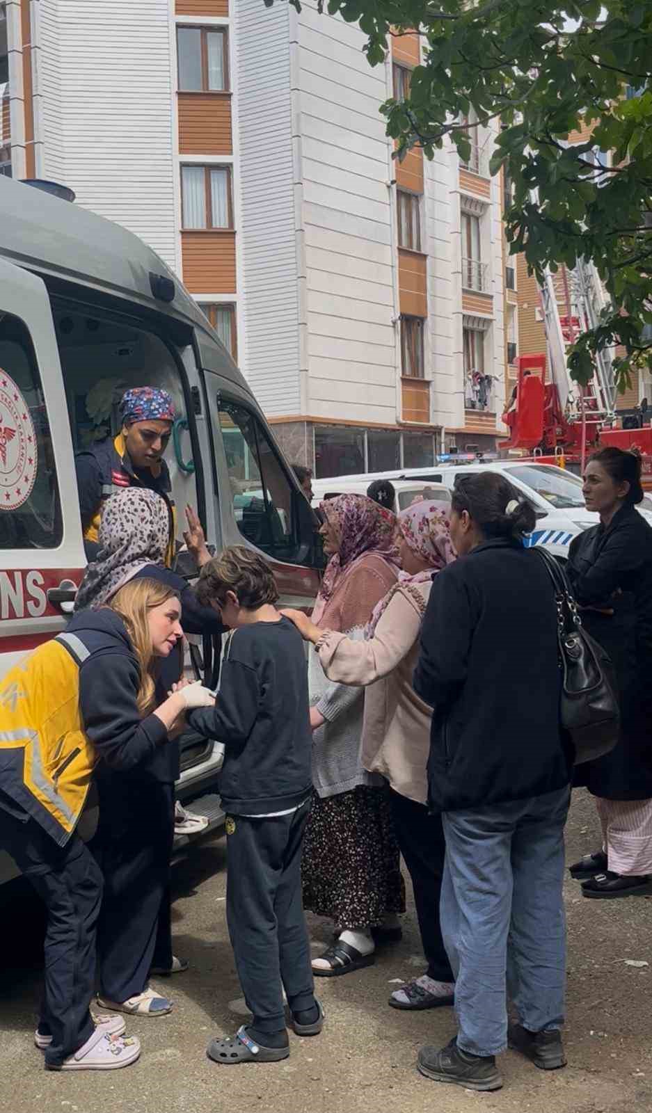 yanginda yaralanan ozel ihtiyac sahibi cocuk gozyaslarina boguldu 1 yCVGgA4i