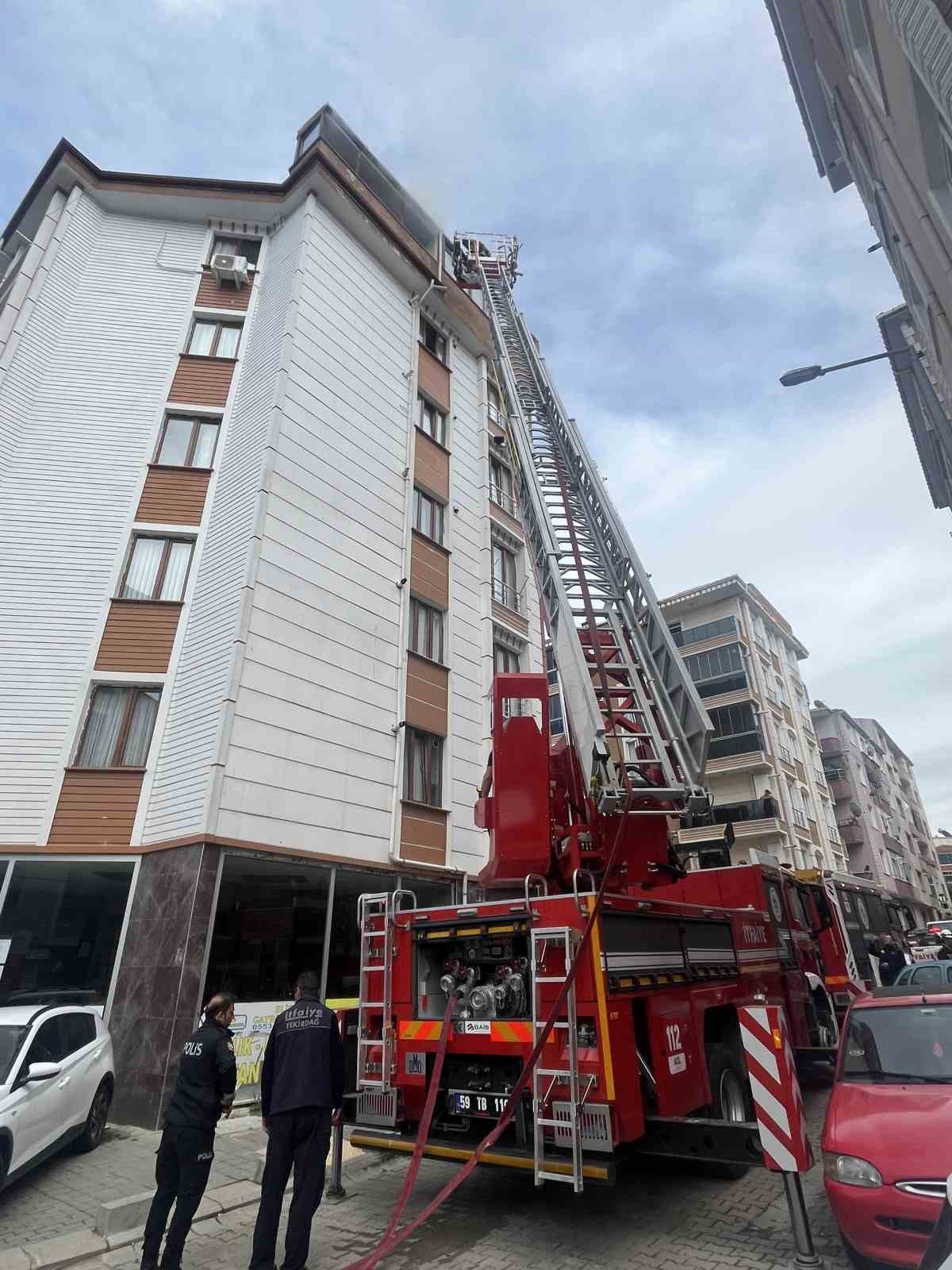 yanginda yaralanan ozel ihtiyac sahibi cocuk gozyaslarina boguldu 2 8qb1phuW