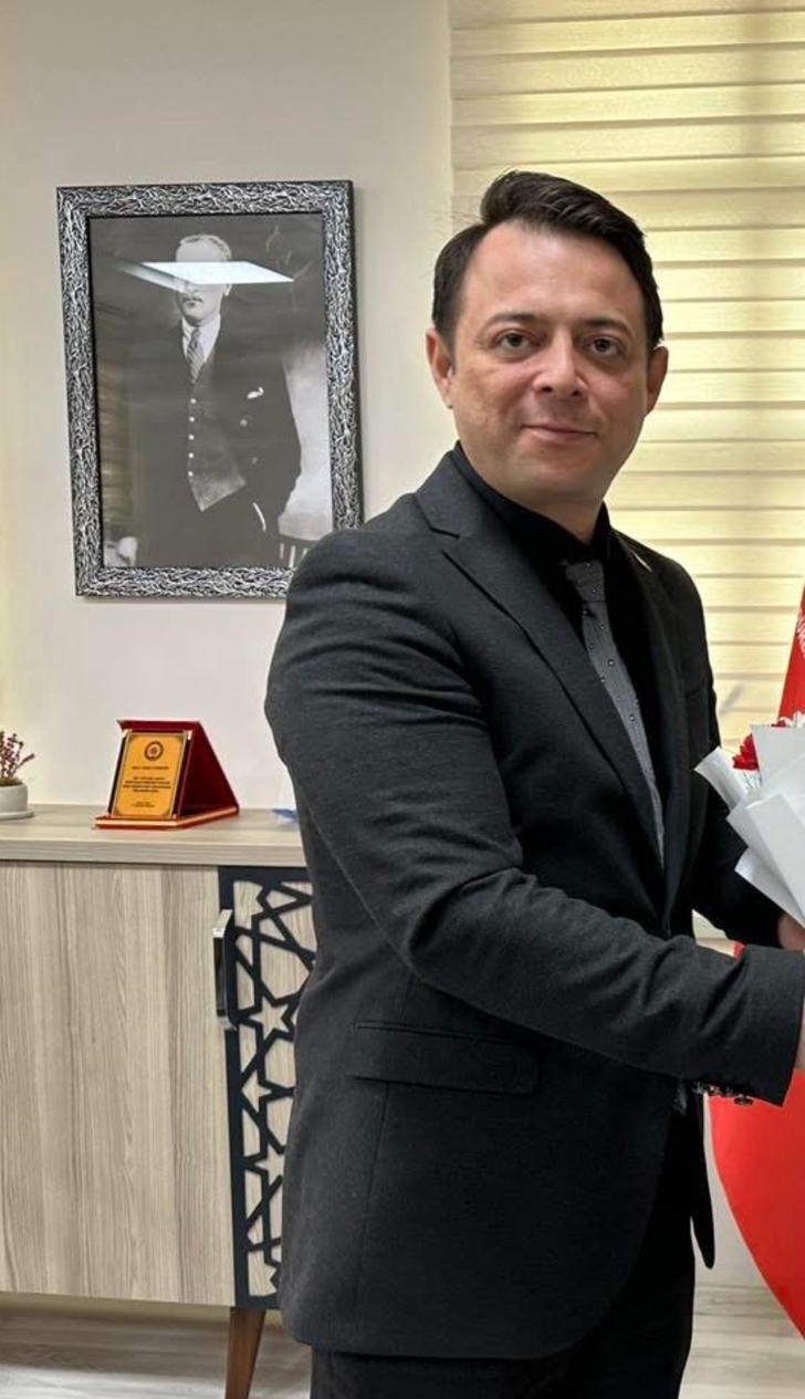 Yangından kaçmak isterken alevlerin içerisine can veren şahsın emniyet müdürü olduğu ortaya çıktı 10 yangindan kacmak isterken alevlerin icerisine can veren sahsin emniyet muduru oldugu ortaya cikti 6 ZvXW3DZm