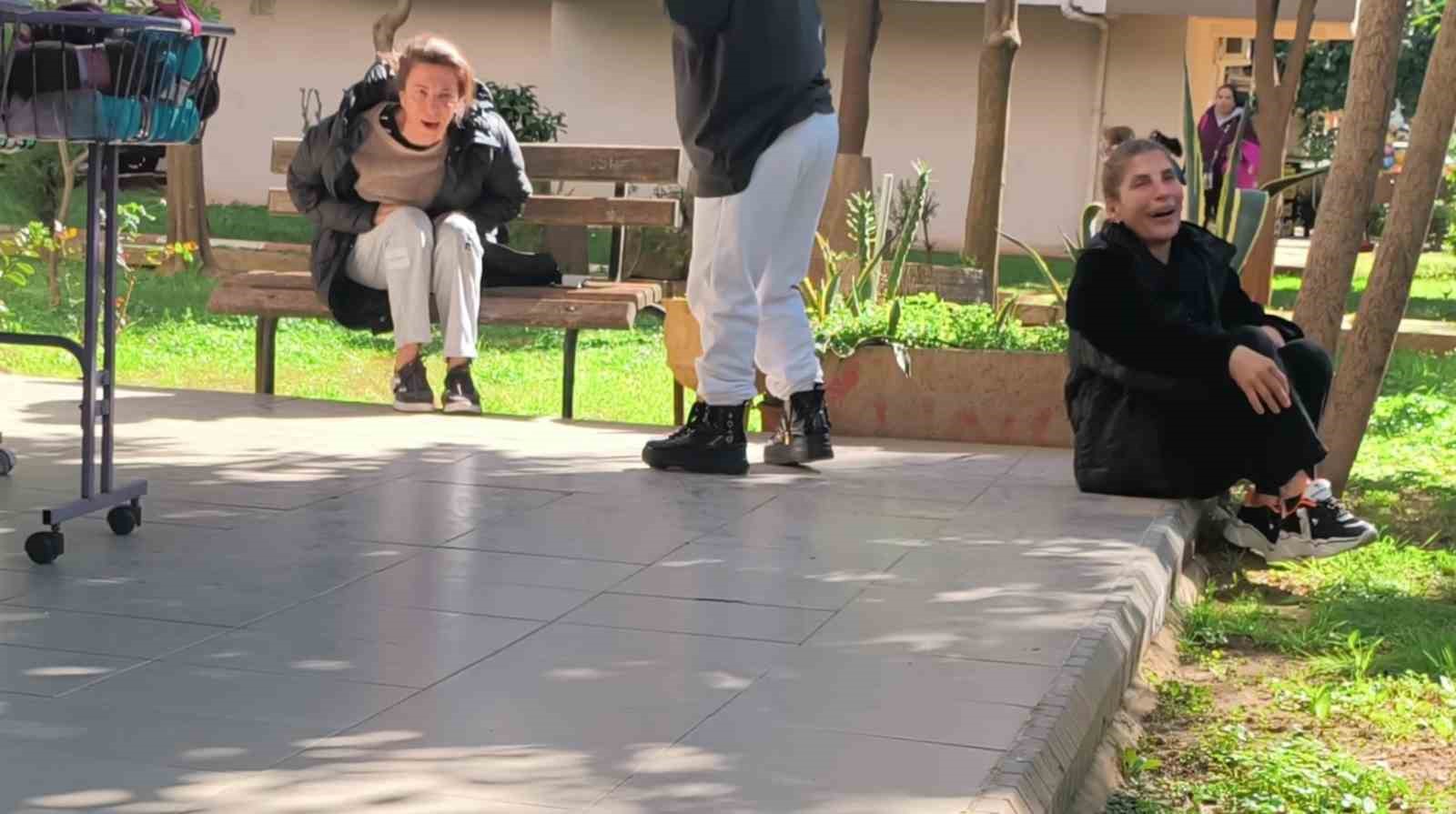 yanindaki kadini oldurup ayni silahla intihar etti 4