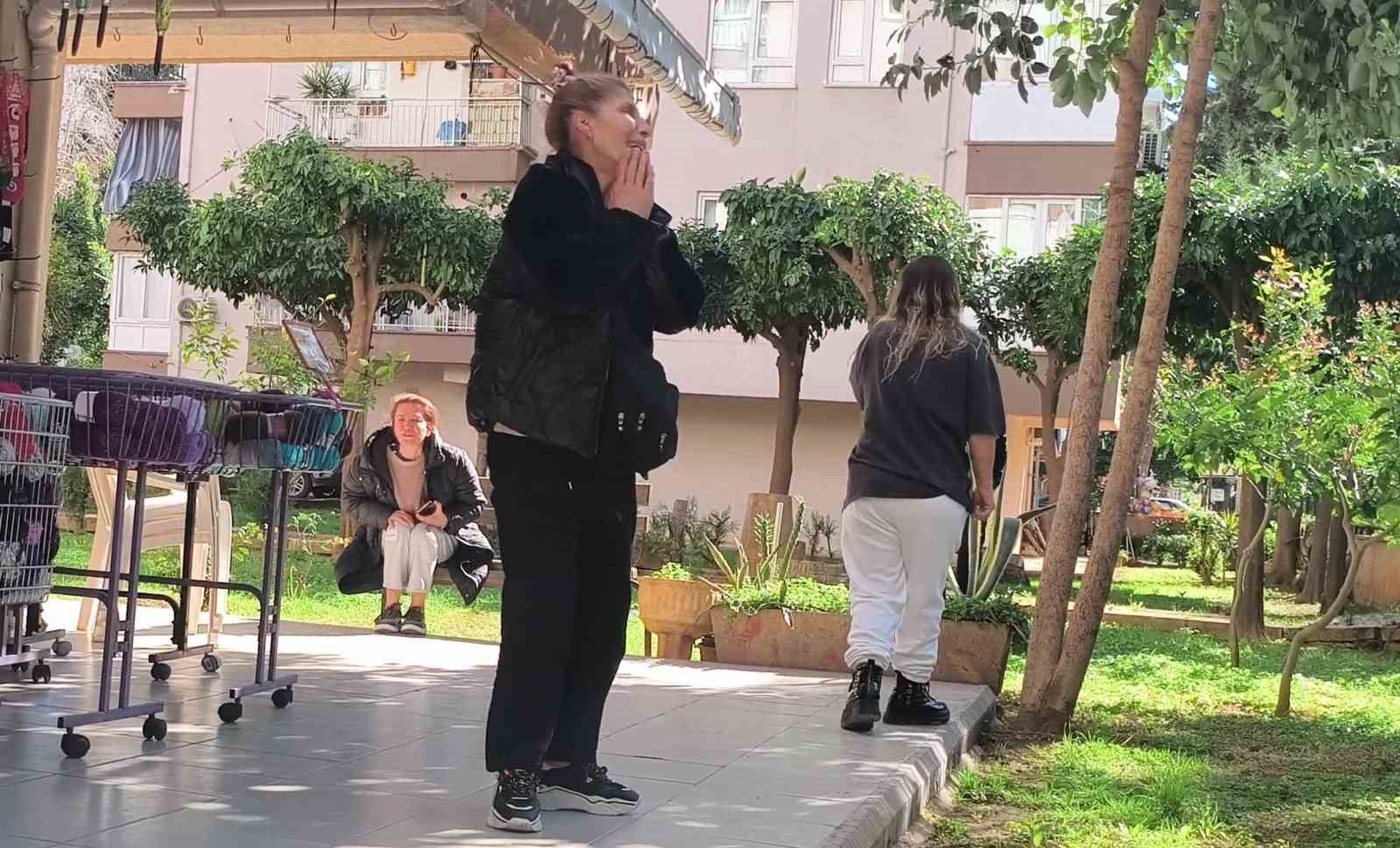 yanindaki kadini oldurup ayni silahla intihar etti 5 dkRu7KEl