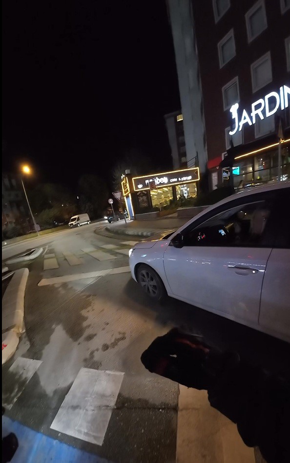 yanlis trafik isigina uyan surucu arac kuyruguna sebep oldu 1 N6Aj7IqP