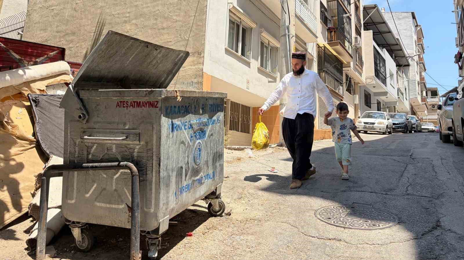 yanlislikla cope atilan servet mahalle konteynerinden cikti 3 ebHAlHDX