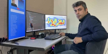 yapay-zeka-destekli-sanal-doktor-sesi-dinliyor-yuzu-okuyor-ve-hastaligi-buluyor-uidUeFDr.jpg