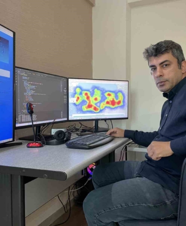 yapay-zeka-destekli-sanal-doktor-sesi-dinliyor-yuzu-okuyor-ve-hastaligi-buluyor-uidUeFDr.jpg