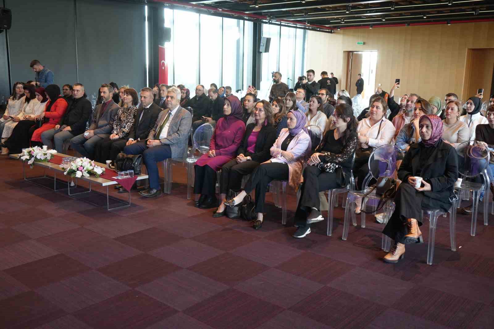 yapay zeka destekli uygulama ile 300 bebegin yuzde 18i riskli grupta tespit edildi 2 LeOOp9UI