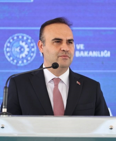 yapay-zeka-gelistiren-ve-kullanan-girisimlere-5-milyon-liraya-kadar-kredi-destegi-verilecek-pzAZd5RX.jpg