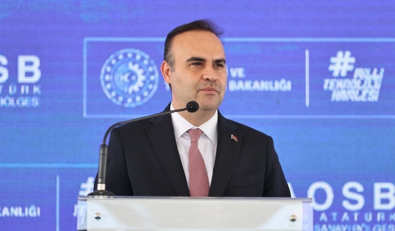 yapay-zeka-gelistiren-ve-kullanan-girisimlere-5-milyon-liraya-kadar-kredi-destegi-verilecek-pzAZd5RX.jpg