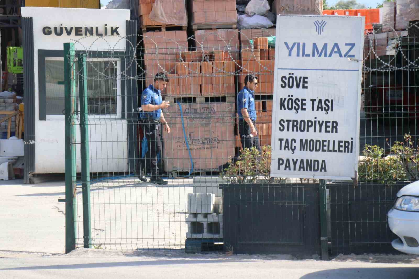 Yapı malzemeleri firmasında asansör kazası: 6 yaralı 4 yapi malzemeleri firmasinda asansor kazasi 6 yarali 0