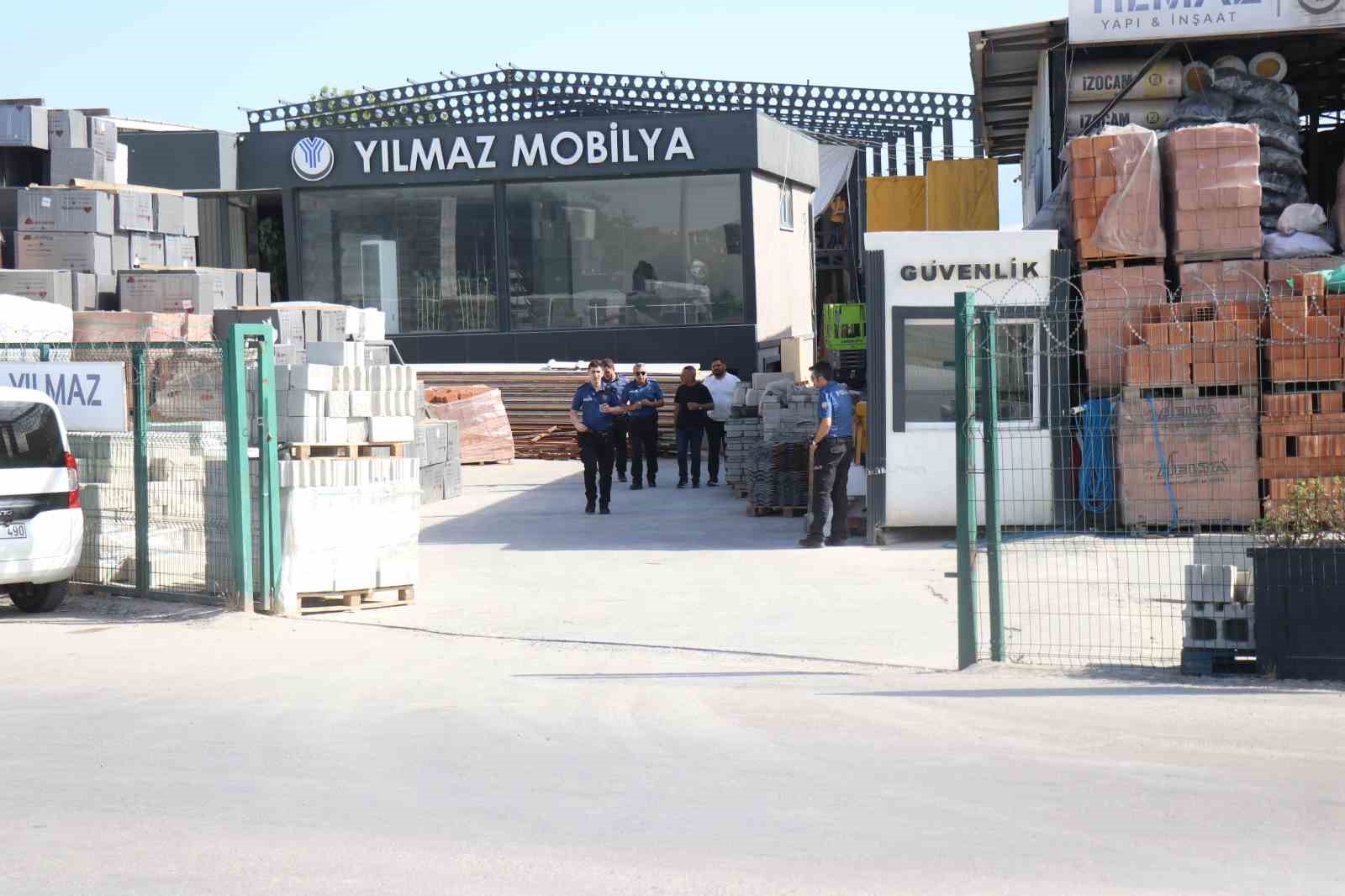 Yapı malzemeleri firmasında asansör kazası: 6 yaralı 8 yapi malzemeleri firmasinda asansor kazasi 6 yarali 4 QzdVwm2l