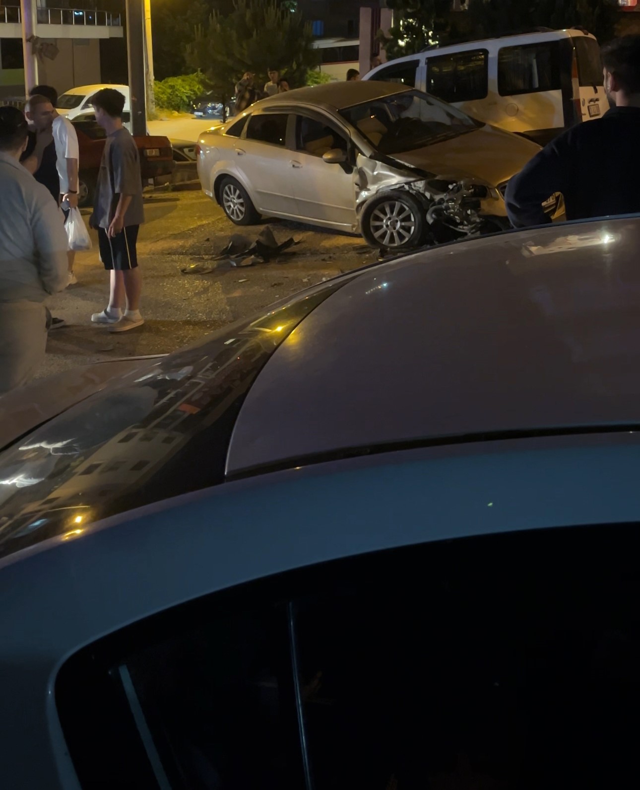 Yaralamalı zincirleme kazanın görüntüleri ortaya çıktı 6 yaralamali zincirleme kazanin goruntuleri ortaya cikti 2 ffW4AUYQ