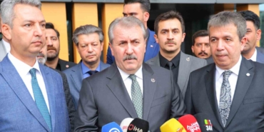 yarali-ogrencileri-ziyaret-eden-bbp-lideri-desticiden-aile-vurgusu-BXBb6IL3.jpg