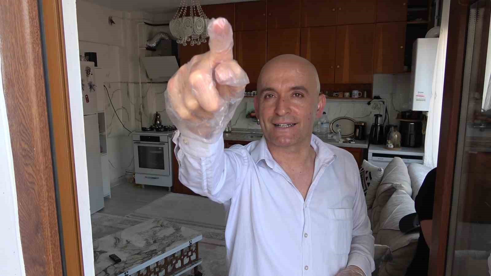 Yarasa balkon perdesini yuvaya dönüştürdü, ev sahibi ‘Batman’ adını verdi 7 yarasa balkon perdesini yuvaya donusturdu ev sahibi batman adini verdi 3 vnC2Tkq1