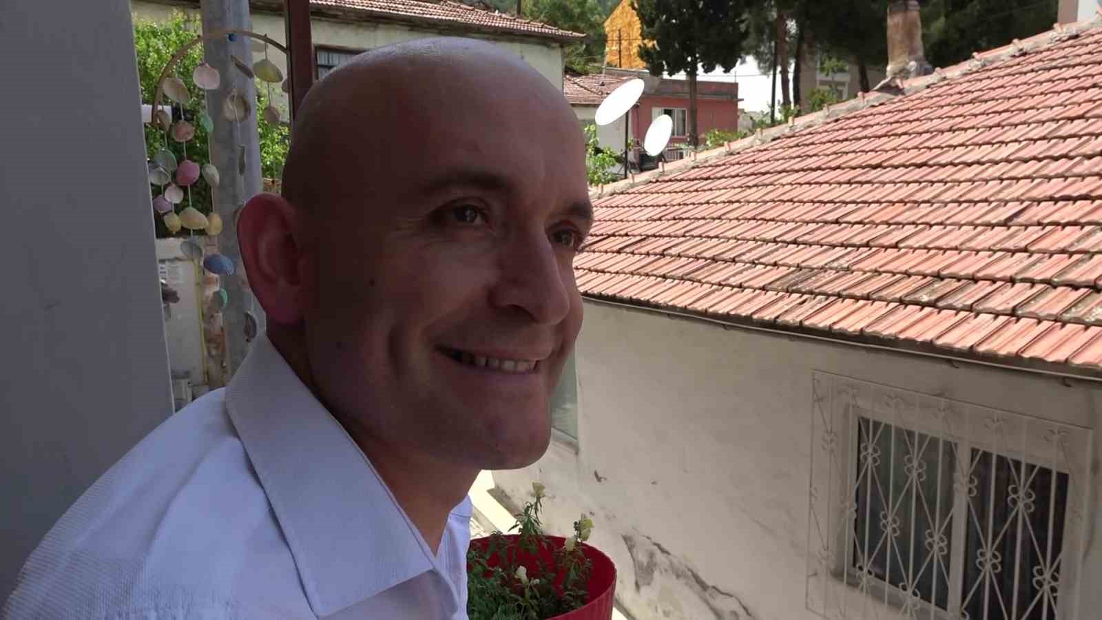 Yarasa balkon perdesini yuvaya dönüştürdü, ev sahibi ‘Batman’ adını verdi 10 yarasa balkon perdesini yuvaya donusturdu ev sahibi batman adini verdi 6 sR8wIpwf
