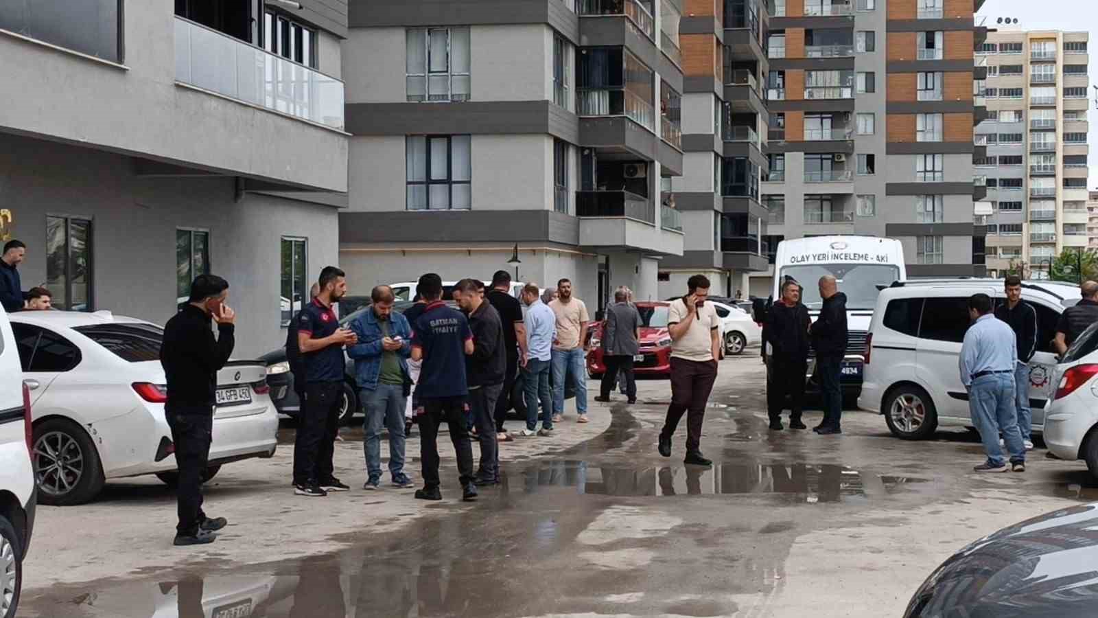 yardim etmek isterken canindan oldu batmanda asansor bosluguna dusen vatandas hayatini kaybetti 4 JI56CFXL