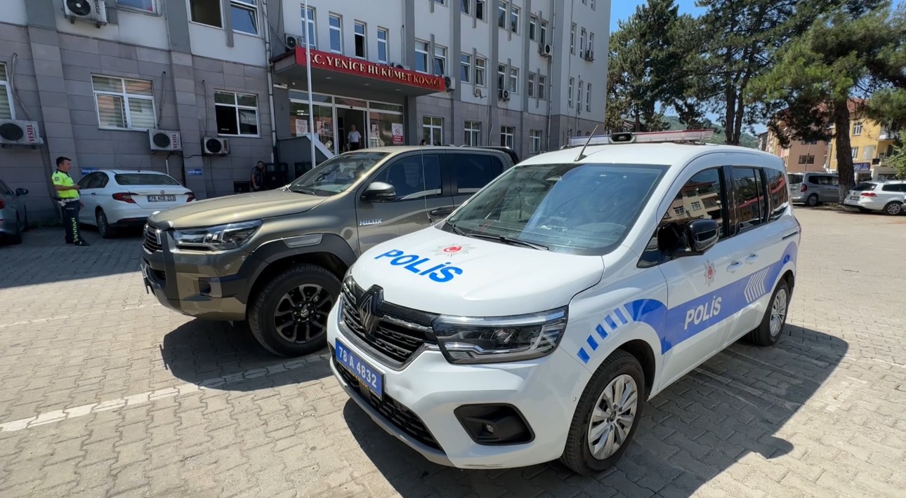 Yardım için polise koşan çocukların çabası annelerini kurtarmaya yetmedi 8 yardim icin polise kosan cocuklarin cabasi annelerini kurtarmaya yetmedi 4