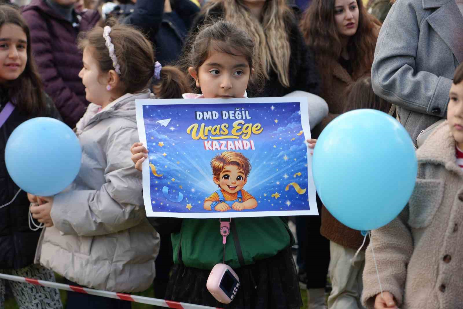 Yardım kampanyası tamamlanan Uras Ege için gökyüzüne balonlar bırakıldı 8 yardim kampanyasi tamamlanan uras ege icin gokyuzune balonlar birakildi 4 u9lr1BX3