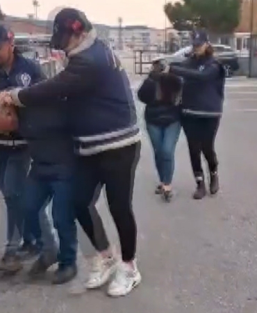 yardim-yapma-vaadiyle-dolandiricilik-yapan-ve-menfaat-saglayan-sahis-tutuklandi-DskrndUQ.jpg