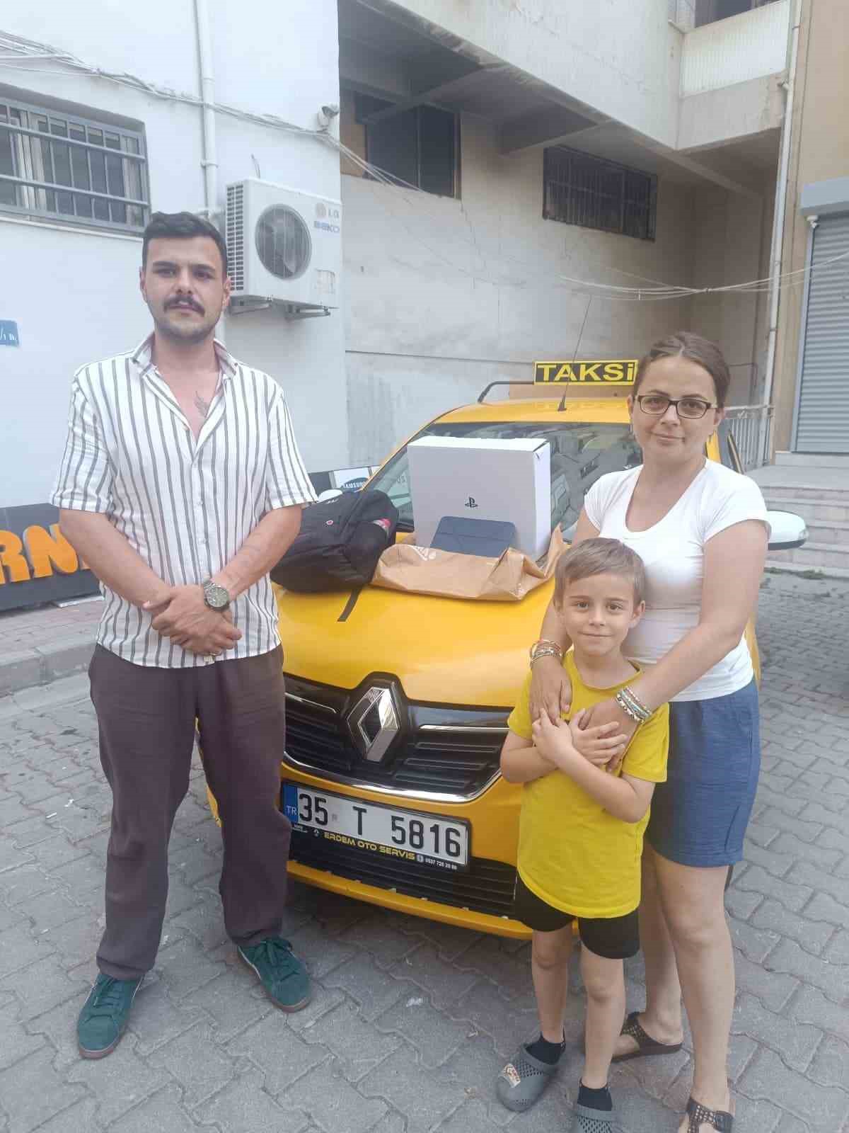 Yardımsever taksiciye plaket 7 yardimsever taksiciye plaket 3 zZnkHn1M