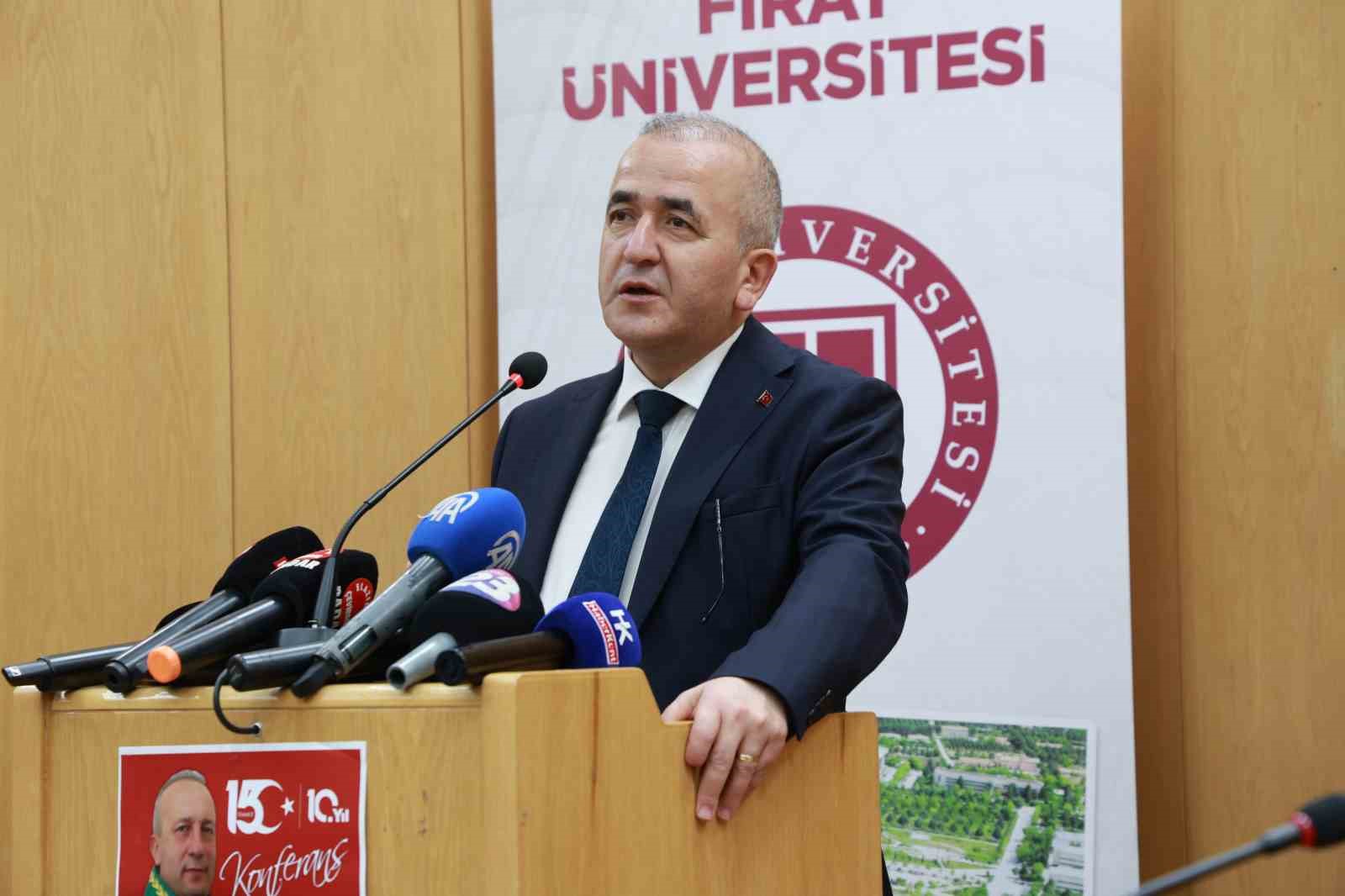 yargitay uyesi aydiner cumhurbaskanini para dolu ucakla kaciyor diye servis edeceklerdi 5 KsfgYCRP