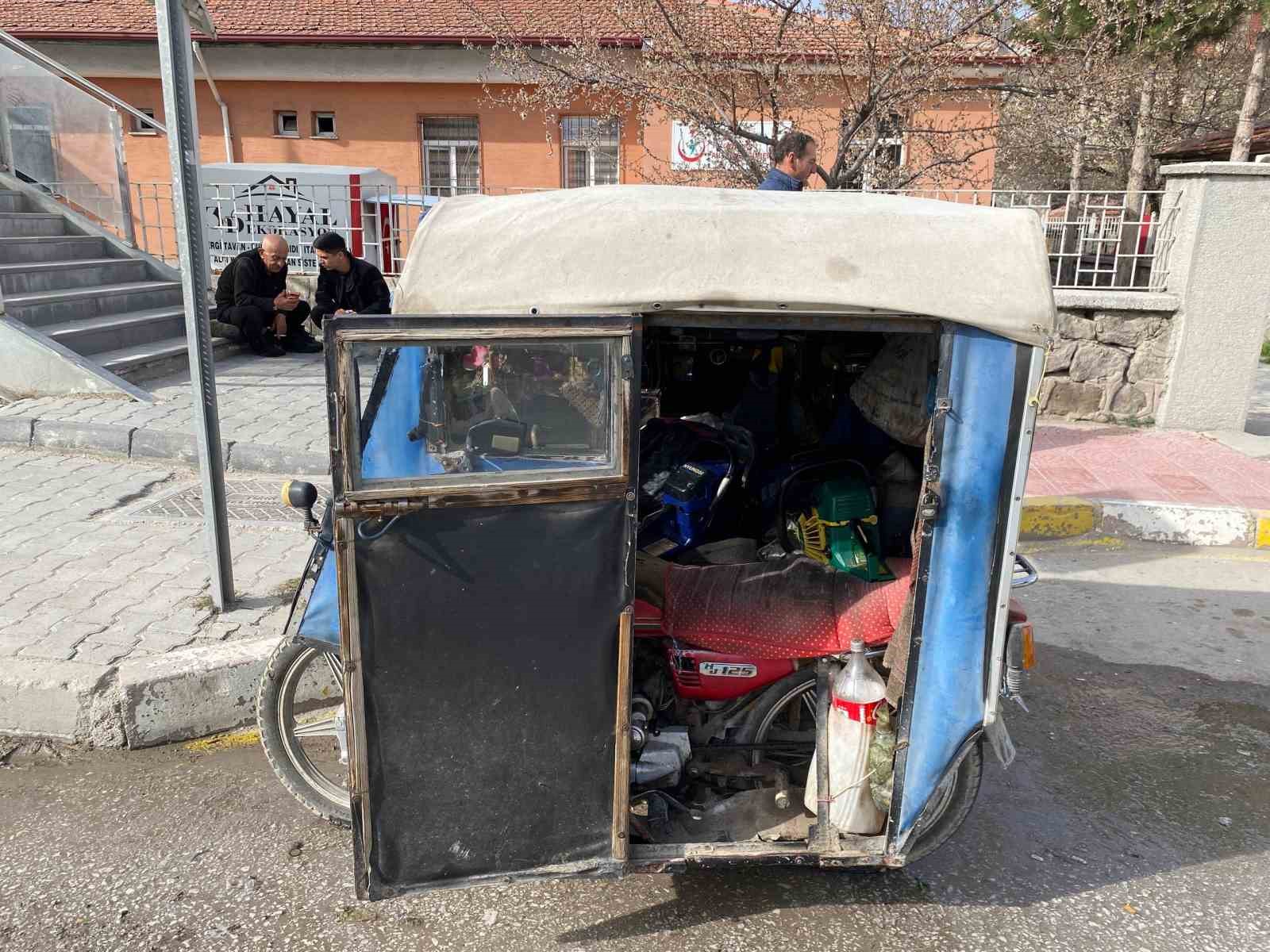 Yarım asırdır her gün bulmaca çözüyor 10 yarim asirdir her gun bulmaca cozuyor 6