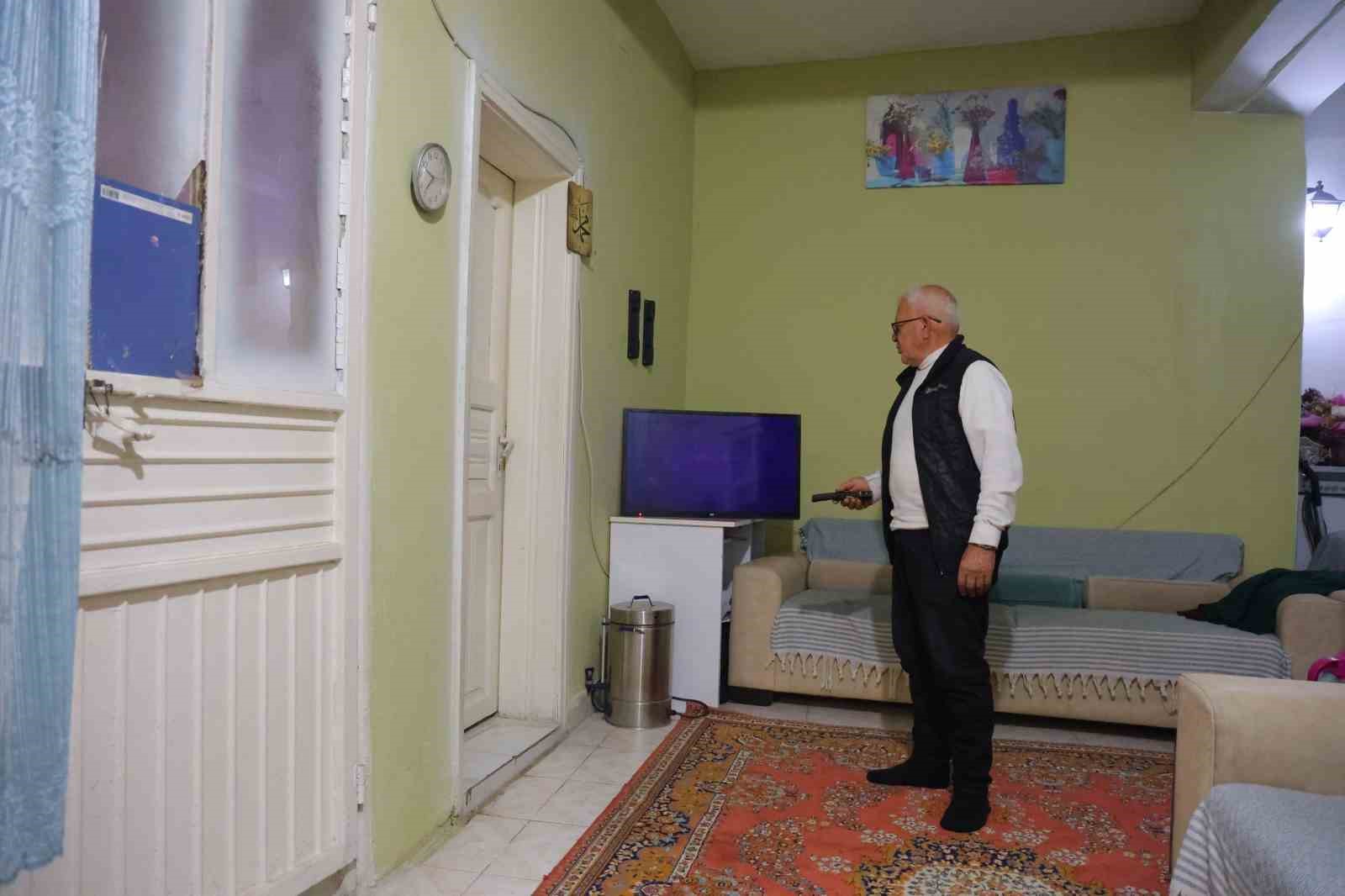 yarim asirlik birlikteligi deprem bitirdi esini ve torununu unutamadi 3 dhZaYRIu