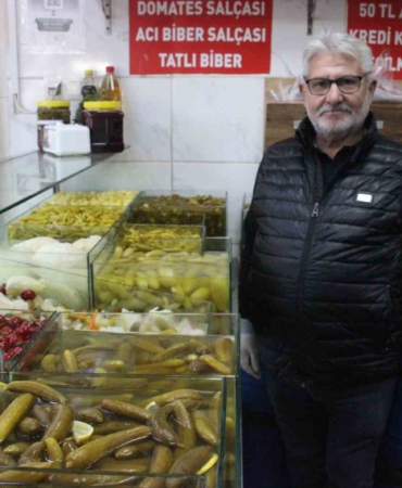 yarim-asirlik-tursucudan-iddiali-cikis-tursu-suyu-icen-grip-olursa-masraflari-benden-PREKpQ6X.jpg