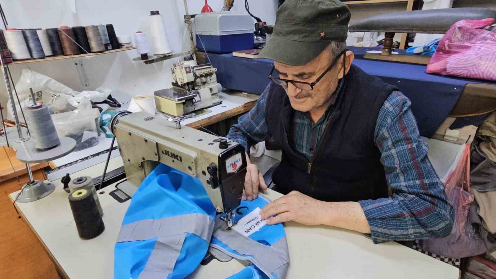 yarim asri asan bir tutku adilcevazli terzinin igneyle dokudugu hayat 4 jLaB9N7F