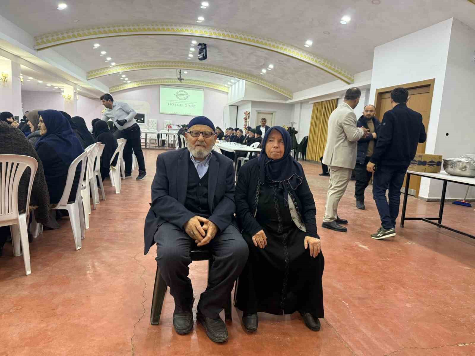 yarim asri asan evlilikler genclere ornek oldu 0 u2yaMbeb