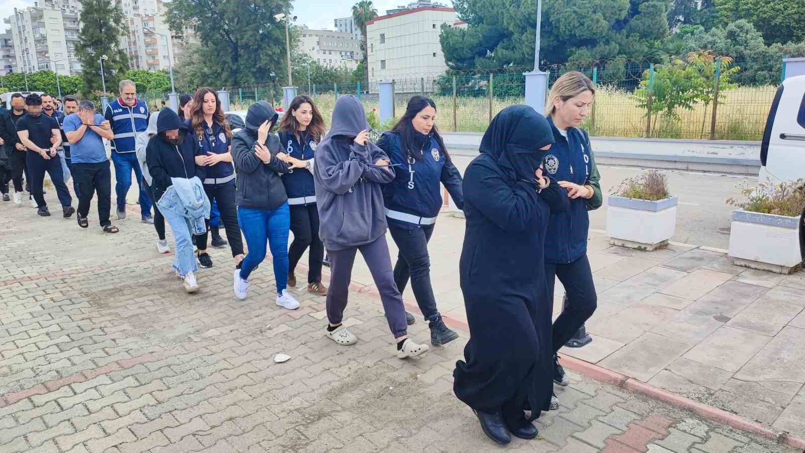 yasa disi bahis operasyonunda gazeteci kutahyali ile birlikte 154 supheli adliyeye sevk edildi 4 5tBwJRUQ