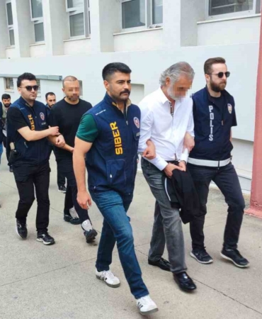 yasa-disi-bahis-operasyonunda-gazeteci-kutahyali-ile-birlikte-154-supheli-adliyeye-sevk-edildi-XRgrM1Aq.jpg