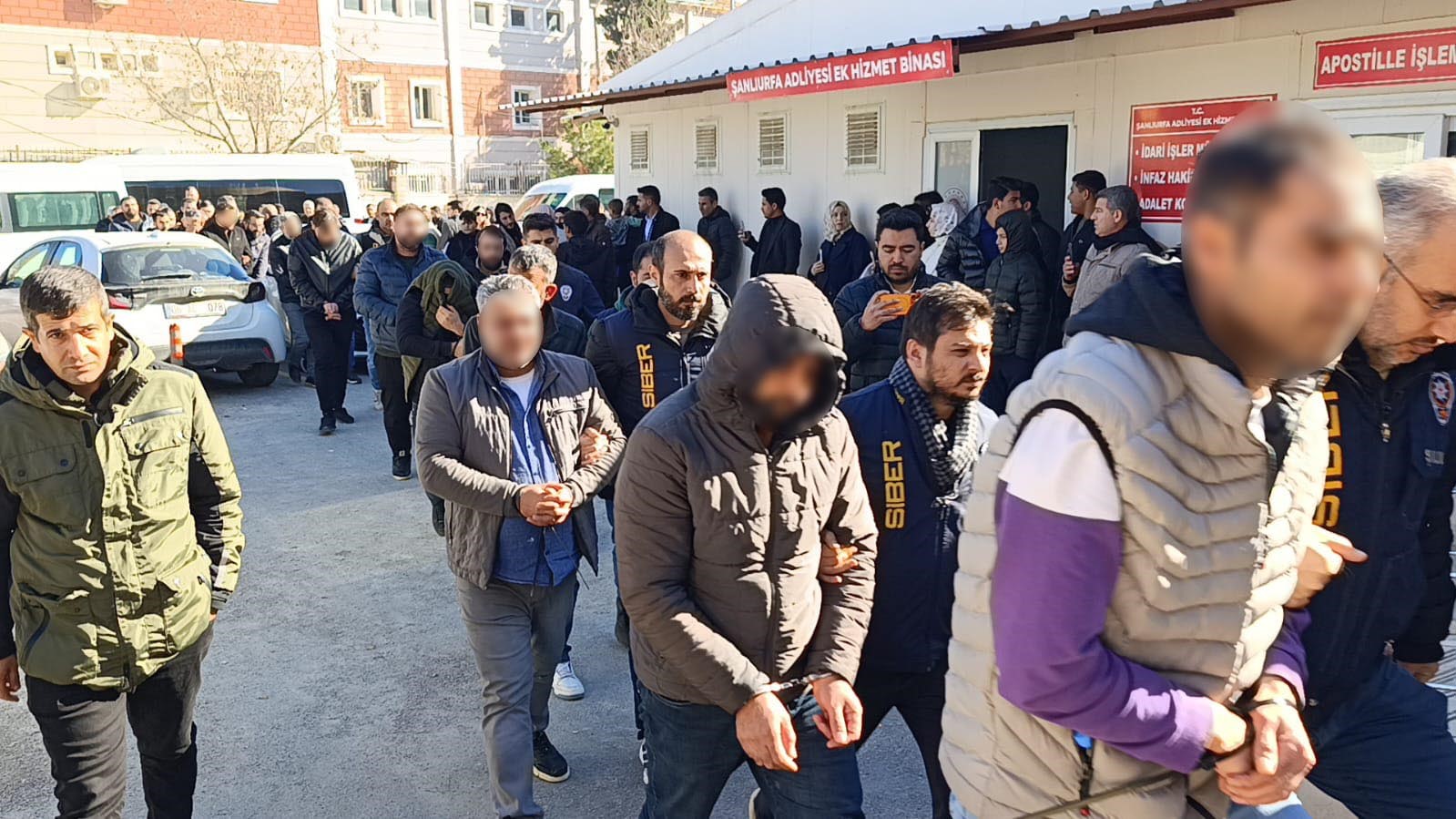 yasa disi bahis operasyonunda gozaltina alinan 28 zanli adliyeye sevk edildi 1 k4krsWPJ