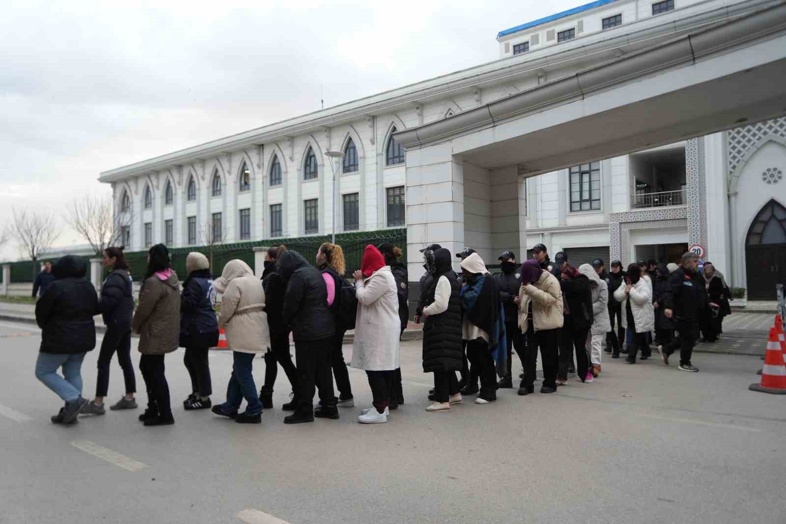 yasa disi bahis operasyonunda gozaltina alinan 61 supheli adliyeye sevk edildi 2 MVUG87PS