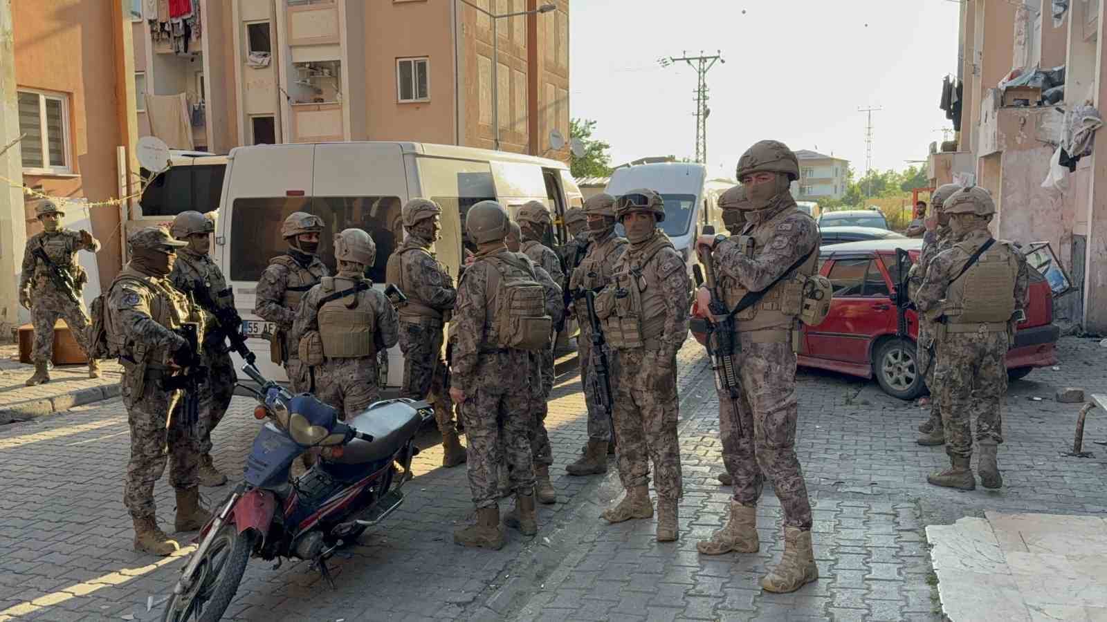 yasa disi bahis sebekesine safak baskini 67 gozalti 2 fPtKIrd4