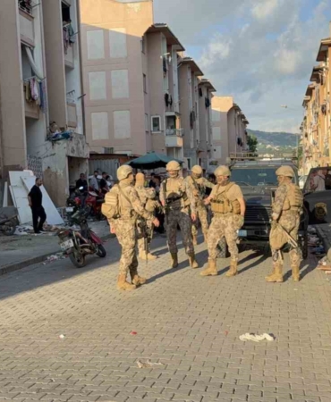 yasa-disi-bahis-sebekesine-safak-baskini-67-gozalti-yzfAvDx5.jpg