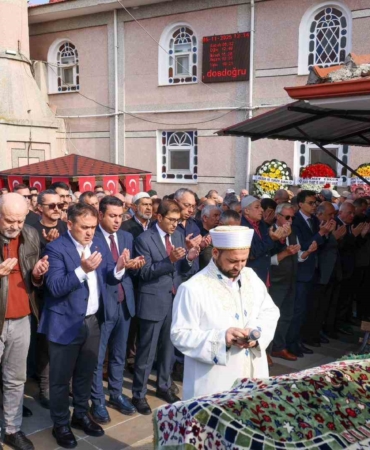 yasayan-insan-hazineleri-odullu-salim-yasar-son-yolculuguna-ugurlandi-wGf1iBAj.jpg