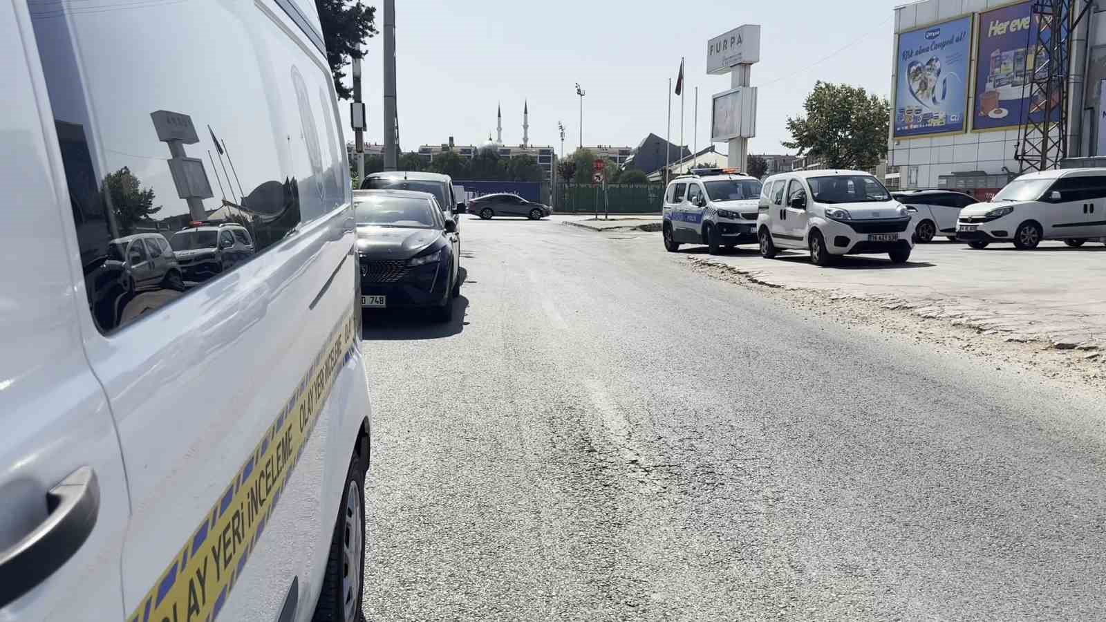 Yaşı küçük temizlikçi havuz kaydırağından düşüp ağır yaralandı 4 yasi kucuk temizlikci havuz kaydiragindan dusup agir yaralandi 0 pKeKtWvy