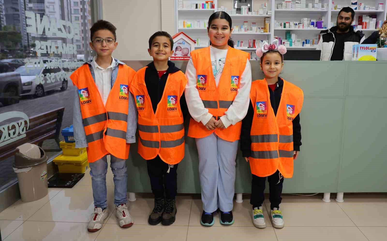 yaslari kucuk yurekleri buyuk 2