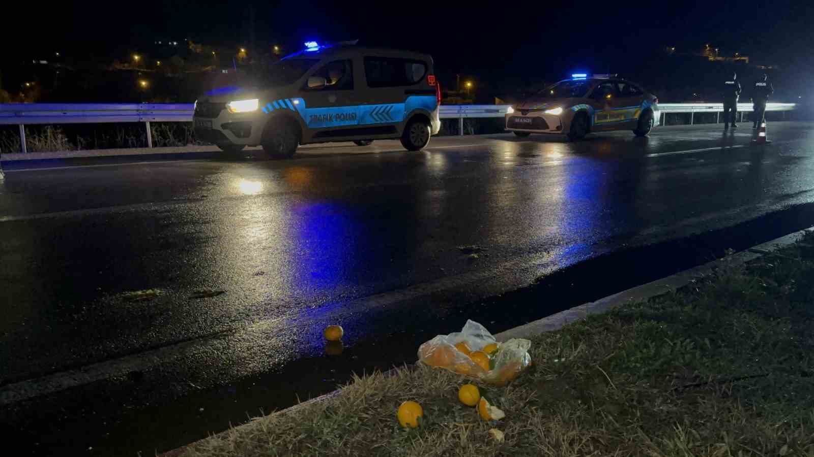 yasli adam yolun karsisina gecmek isterken canindan oldu 3 OztFTtC3