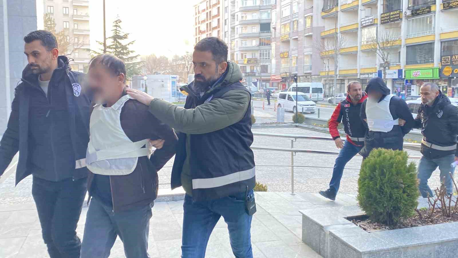 yasli adami canice katleden zanli tutuklandi 0 97k9S8Ze