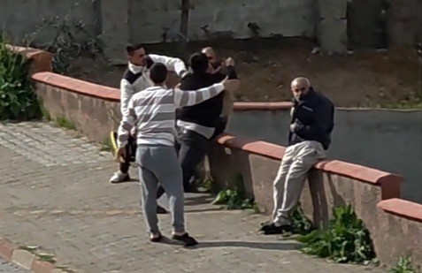 yasli babasina sert cikan sahis yanlis anlasilinca darp edildi 1 g9kQdfcY