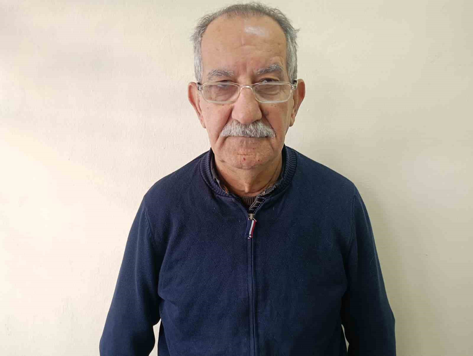 yasli babasina sert cikan sahis yanlis anlasilinca darp edildi 3 Zcrew1Qj
