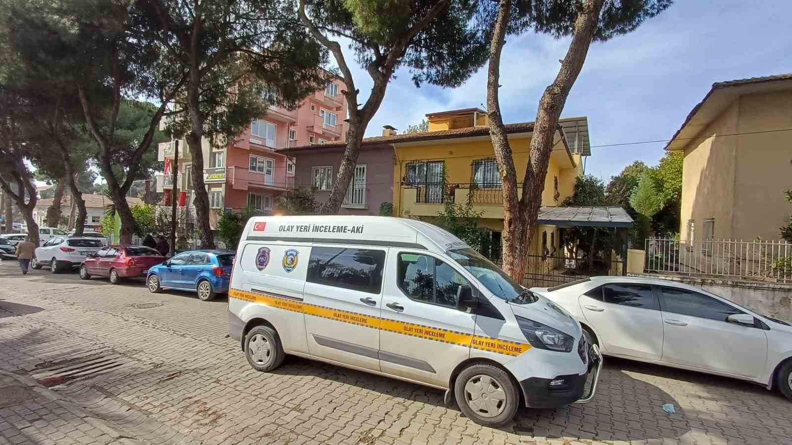 yasli cift evinde bicaklanarak oldurulmustu evde bos altin keseleri bulundu 3 ZQOOsOdH