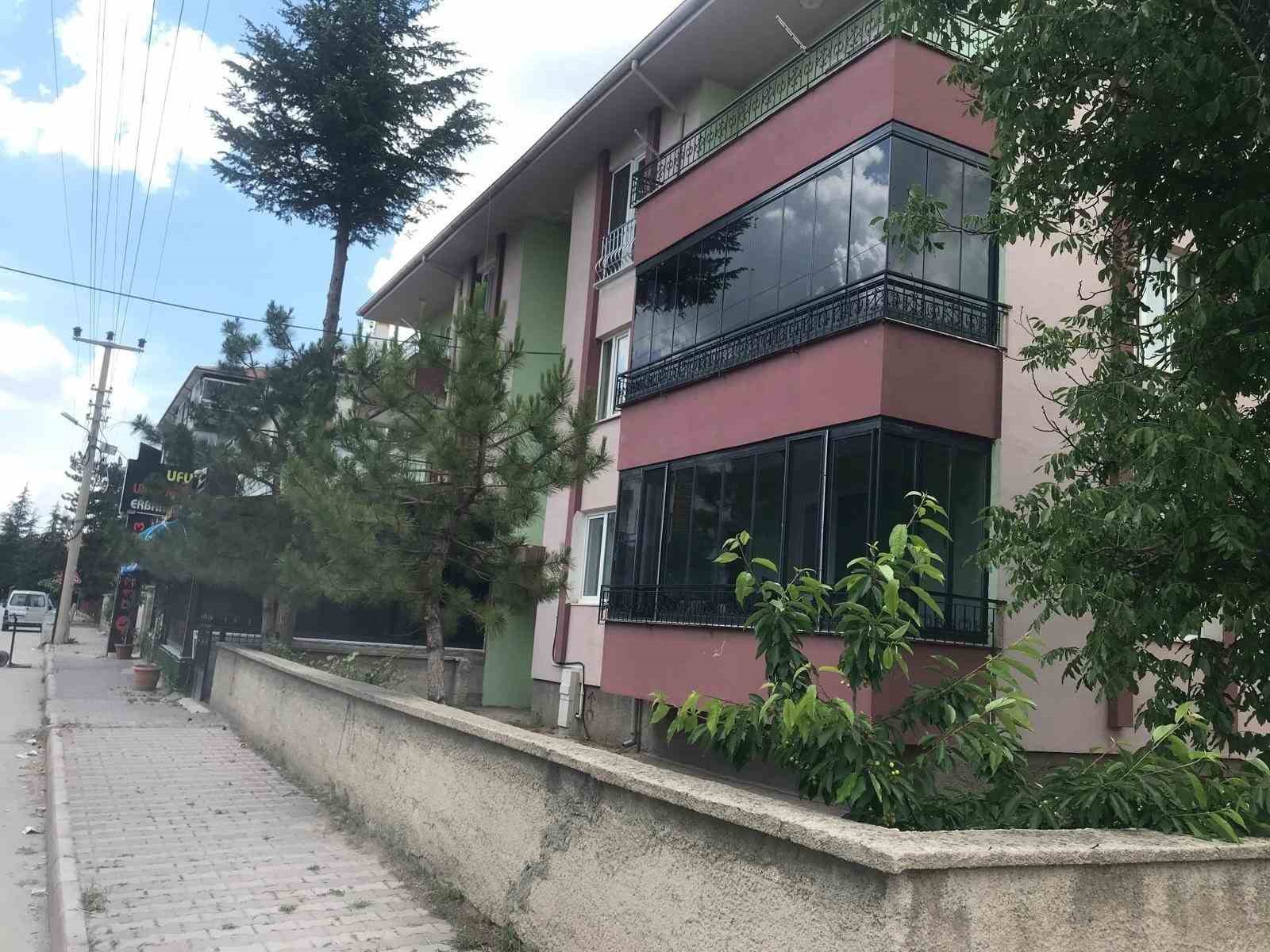 yasli kadin 60 bin lirasi gasp edilerek oldurulmus 0 AAGNzIjY