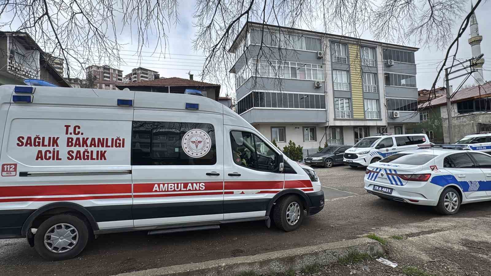 Yaşlı kadın evinde ölü bulundu 4 yasli kadin evinde olu bulundu 0 CXIkfmdr