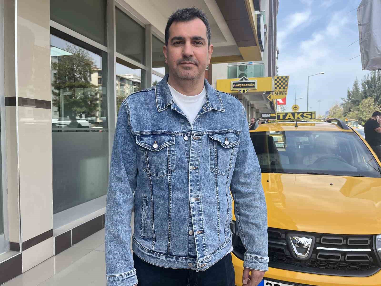 yasli kadin evinin yolunu kaybetti yardimsever taksici ailesine kavusturdu 3 c5jTCYsB